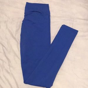 CLS Sportswear scrunch butt leggings